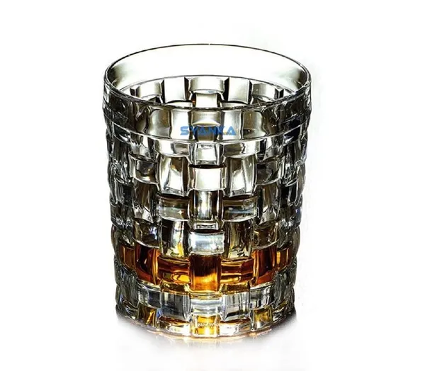 Set_of_4_Italian_Premium_Whiskey_Glasses_for_Drinks_|_Stylish_and_Attractive_Crystal_Design_Glasses