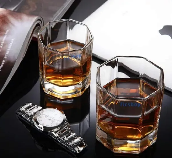Set_of_4_Italian_Premium_Whiskey_Glasses_for_Drinks_|_Stylish_and_Attractive_Crystal_Design_Glasses