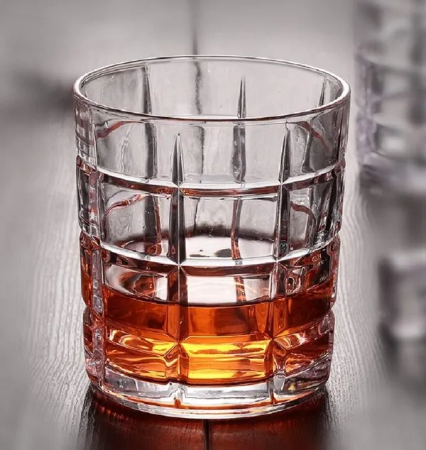 Set_of_4_Italian_Premium_Whiskey_Glasses_for_Drinks_|_Stylish_and_Attractive_Crystal_Design_Glasses