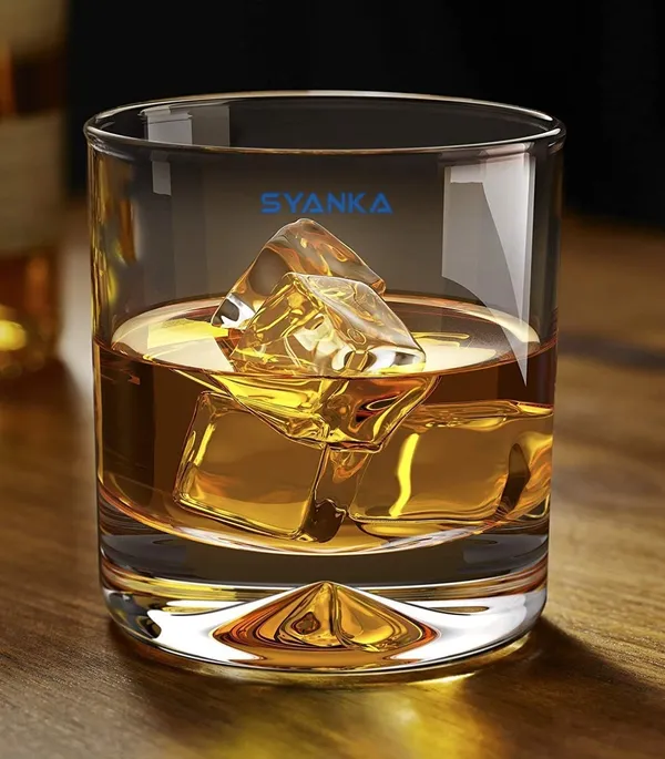 Set_of_4_Italian_Premium_Whiskey_Glasses_for_Drinks_|_Stylish_and_Attractive_Crystal_Design_Glasses