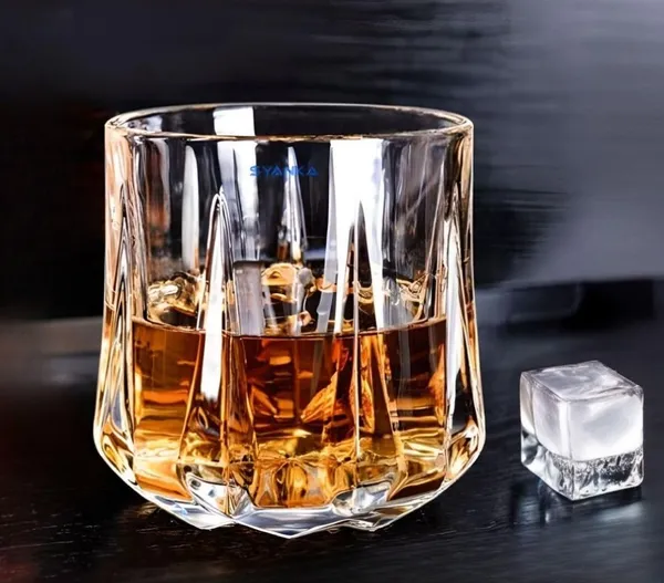 Set_of_6_Italian_Premium_Whiskey_Glasses_for_Drinks_|_Stylish_and_Attractive_Crystal_Design_Glasses