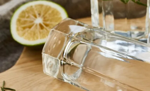 Set_of_6_Italian_Premium_Glasses_for_Juices_and_Water_|_Stylish_and_Attractive_Crystal_Design_Glasses