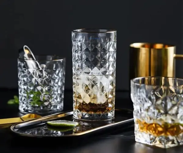 Set_of_8_Italian_Premium_Glasses_for_Juices_and_Water_|_Stylish_and_Attractive_Crystal_Design_Glasses
