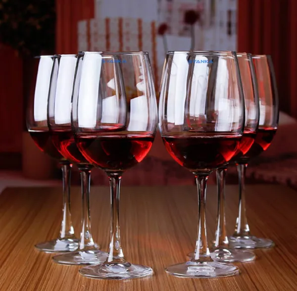 Set_of_8_Italian_Premium_Wine_Glasses_for_Red_and_White_Wine_|_Stylish_and_Attractive_Crystal_Design_Glasses