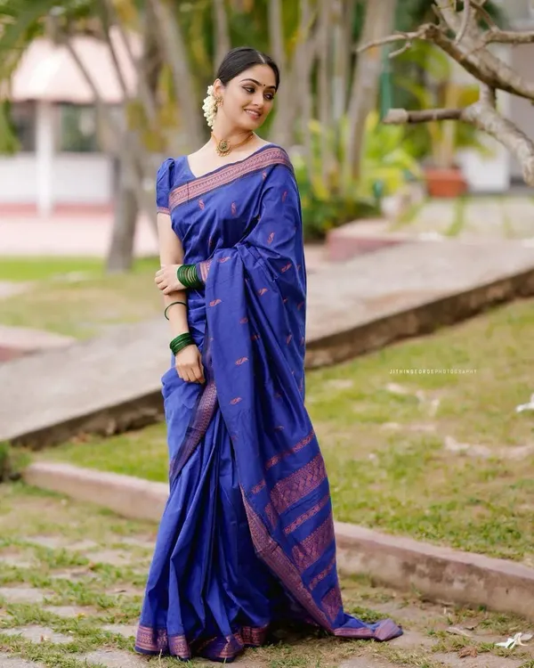 Navy_Blue_Lichi_Silk_Saree_New_Collection_|_Rich_Pallu_Saree_with_Exclusive_Running_Blouse_|_Trending_Jacquard_Party_Wear