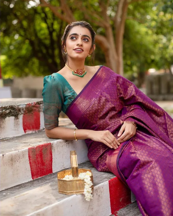 Purple_Banarasi_Silk_Saree_New_Collection_|_Wedding_&_Party_Wear_Saree_with_Contrast_Teal_Blouse_|_Soft_Lichi_Silk_Sadi_Latest_Design