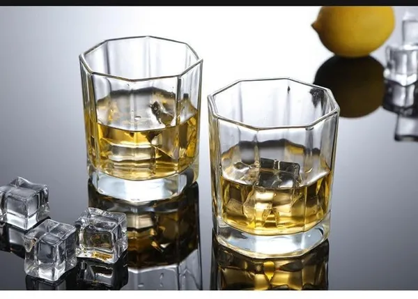 Set_of_4_Italian_Premium_Whiskey_Glasses_for_Drinks_|_Stylish_and_Attractive_Crystal_Design_Glasses