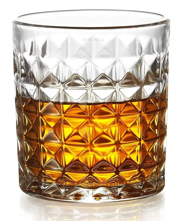 Set_of_4_Italian_Premium_Whiskey_Glasses_for_Drinks_|_Stylish_and_Attractive_Crystal_Design_Glasses