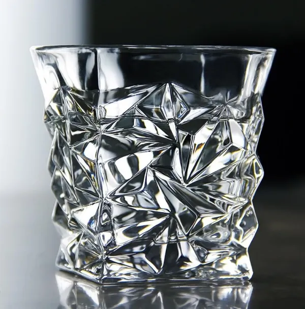 Set_of_6_Italian_Premium_Whiskey_Glasses_for_Drinks_|_Stylish_and_Diamond_Crystal_Design_Glasses
