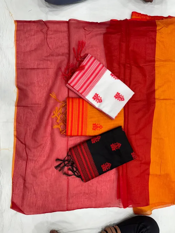 Black_Saree_New_Collection_with_Rich_Red_Woven_Border_�_Stylish_Partywear_Saree_for_Women_|_Trending_Traditional_Sadi_with_Blouse_Piece_|_Elegant_Wedding_&_Pattu_Party_Wear_Designer_Saree_|_Soft_Cotton_Slub_Material