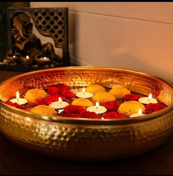 Golden_Flower_Decorative_Urli_Bowl_For_Home_|_Handcrafted_Bowl_For_Floating_Flowers