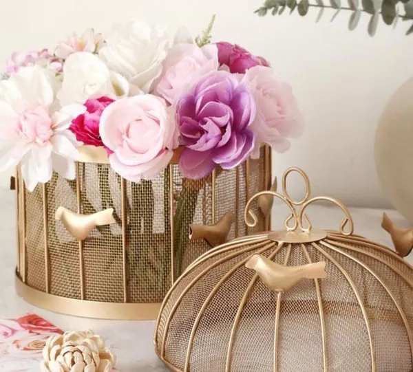 Brown_Fruit_Basket_With_Mesh_(Jaali)_&_Lid_Countertop_Ideal_For_Storing_Fruits,_Vegetables_(Size_-_10X10X13_Inches)