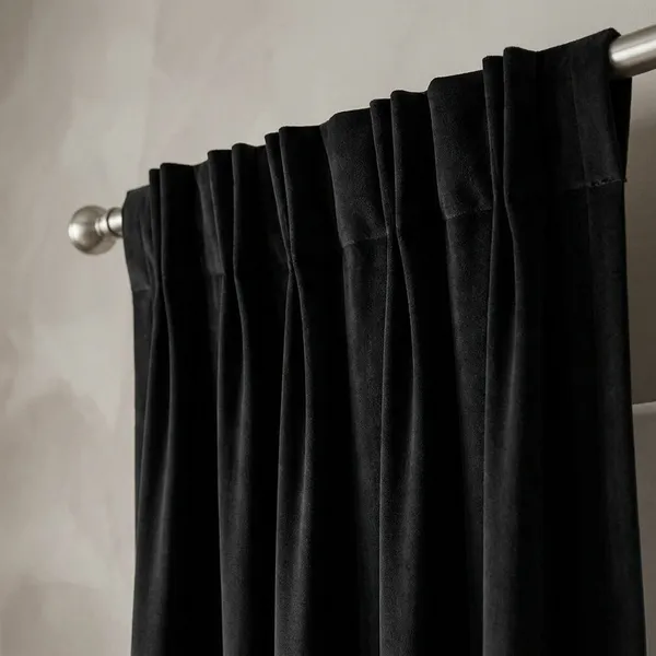 Pack_of_2_-_Blackout_Velvet_Curtains_For_Home_Decor