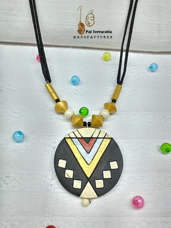 Multicolor_Classic_Design_Handmade_Jewellery_Set