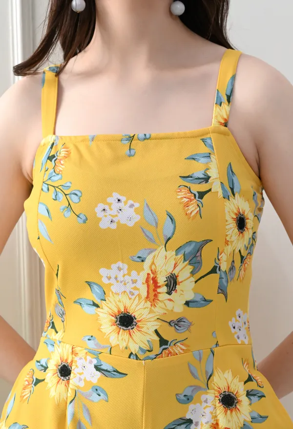 Elegant_Yellow__Floral_Sleeveless_Jumpsuit
