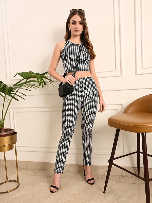 Black_Polyester_Houndstooth_Sleeveless_Crop_Top_And_Trousers_Co-Ords_For_Women_&_Girls