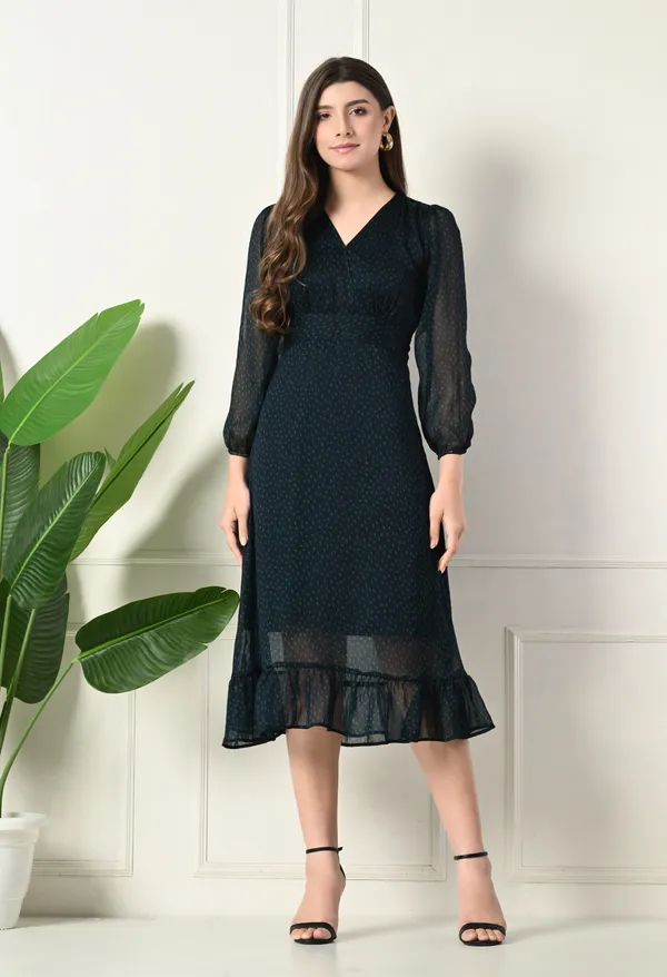 Elegant_Women's_Midi_Dresses_–_Stylish_&_Trendy