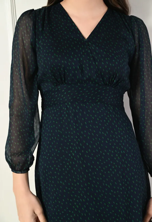 Elegant_Women's_Midi_Dresses_–_Stylish_&_Trendy
