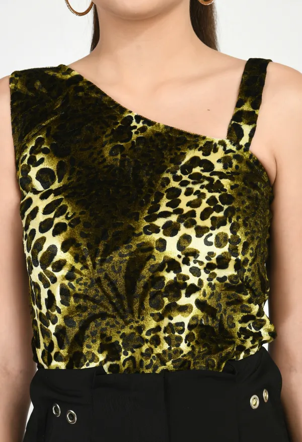 Green_Velvet_V_Neck_Sleeveless_Top_For_Women