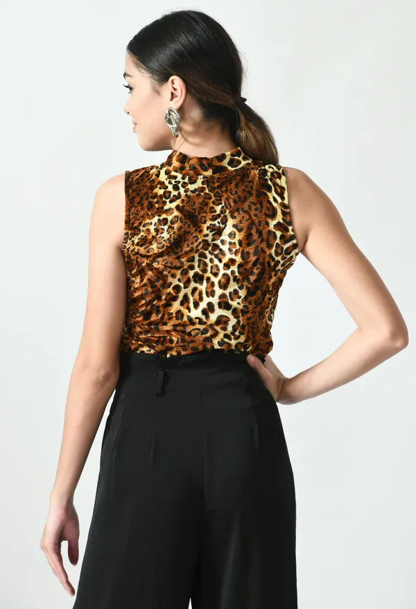 Gold_Velvet_Round_Neck_Sleeveless_Top_For_Women