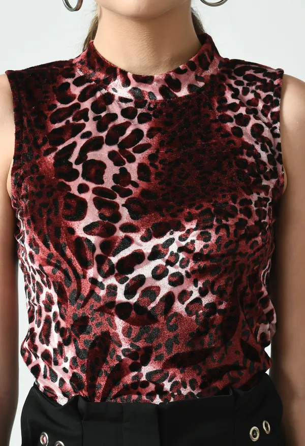 Maroon_Velvet_Round_Neck_Sleeveless_Top_For_Women