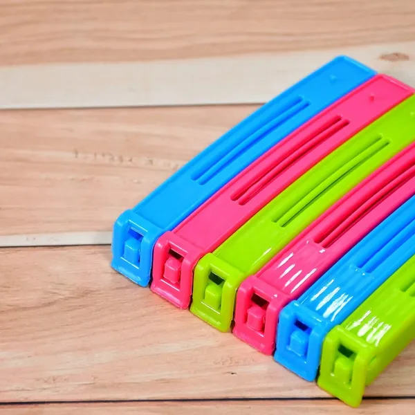 Clips_for_Packet_Sealing_|_Reusable_Plastic_Pouch_Sealer_Clips_for_Kitchen_Storage_|_Multi-Color_Set,_Pack_of_12x2_=_24_pc