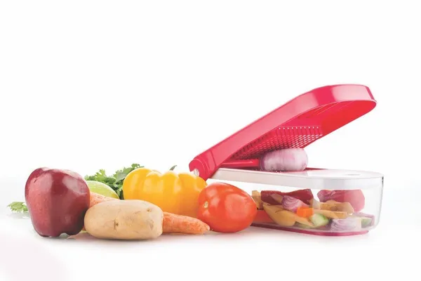 Red_Plastic_Chopper_Fruits_&_Vegetable_Cutters_Grater