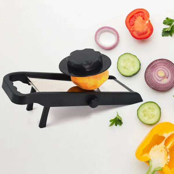 Black_Multipurpose_Potato/Onion_Slicer_and_Grater