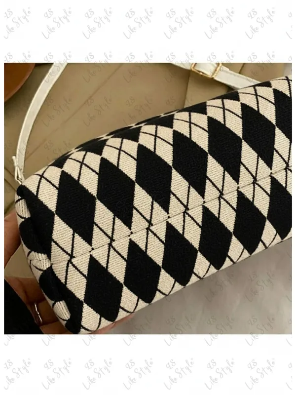 Beige_Jute_Closure_Zip_Sling_Bag_For_Women_(_25_*_20_*_6_Cm)