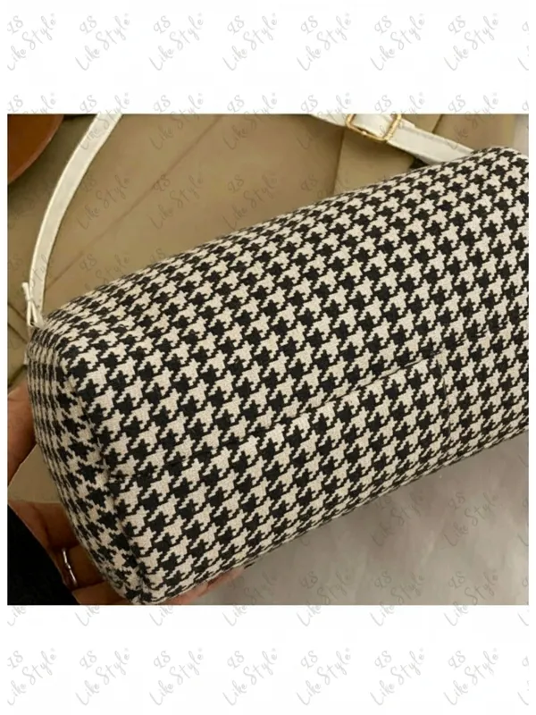 Beige_Jute_Closure_Zip_Sling_Bag_For_Women_(_25_*_20_*_6_Cm)