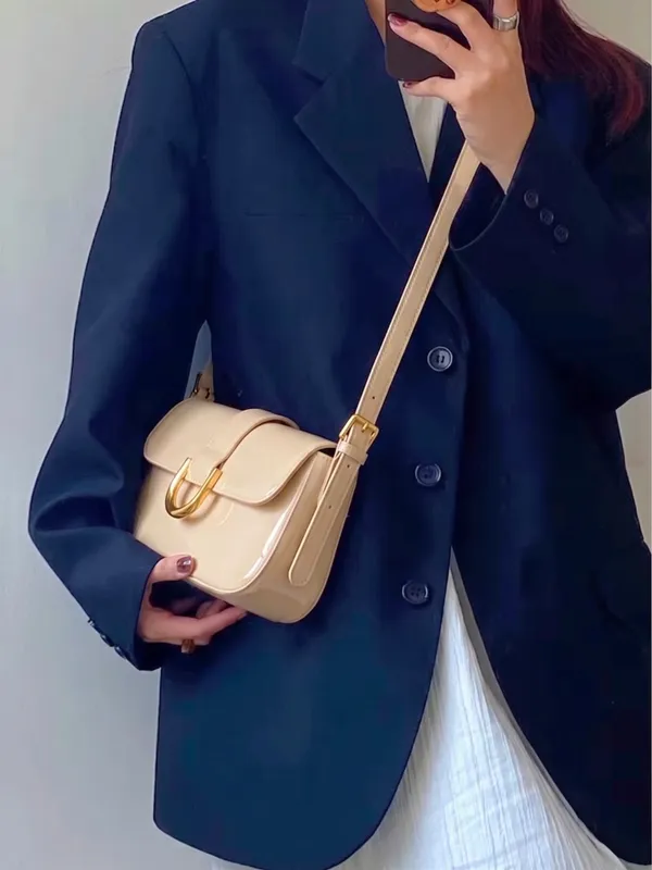 LIKE_STYLE_Glossy_Patent_Sling_Bag_for_Women