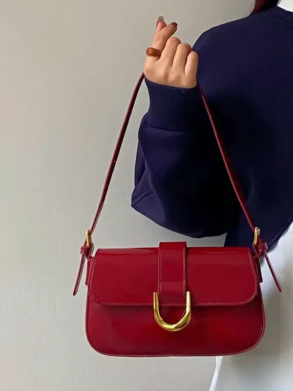 LIKE_STYLE_Glossy_Patent_Sling_Bag_for_Women