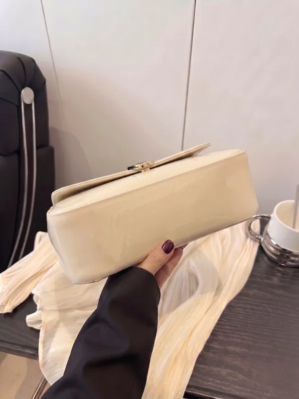 LIKE_STYLE_Patent_PU_Sling_Bag_with_Metal_Clasp