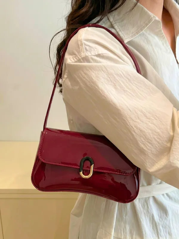 LIKE_STYLE_Patent_PU_Sling_Bag_with_Metal_Clasp