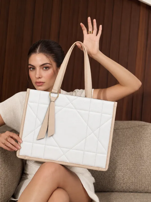 LIKE_STYLE_Women’s_Quilted_Tote_Bag_|_Geometric_Design