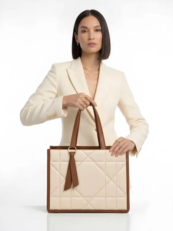 LIKE_STYLE_Women’s_Quilted_Tote_Bag_|_Geometric_Design