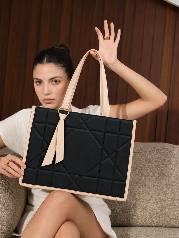 LIKE_STYLE_Women’s_Quilted_Tote_Bag_|_Geometric_Design