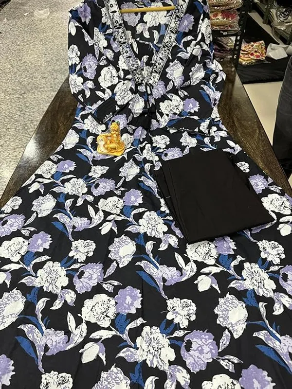 Designer_Women_Cotton_Blend_Black_Kurta_Pant_Sets_with_beautiful_neck_Katha_&_Embroidery_work