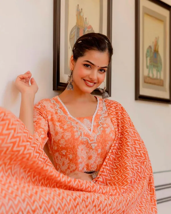 Floral_Printed_V-Neck_A-Line_Orange_Kurta_With_Salwar_&_Dupatta