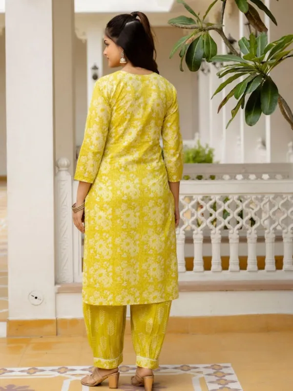 Floral_Printed_V-Neck_A-Line_Yellow_Kurta_With_Salwar_&_Dupatta