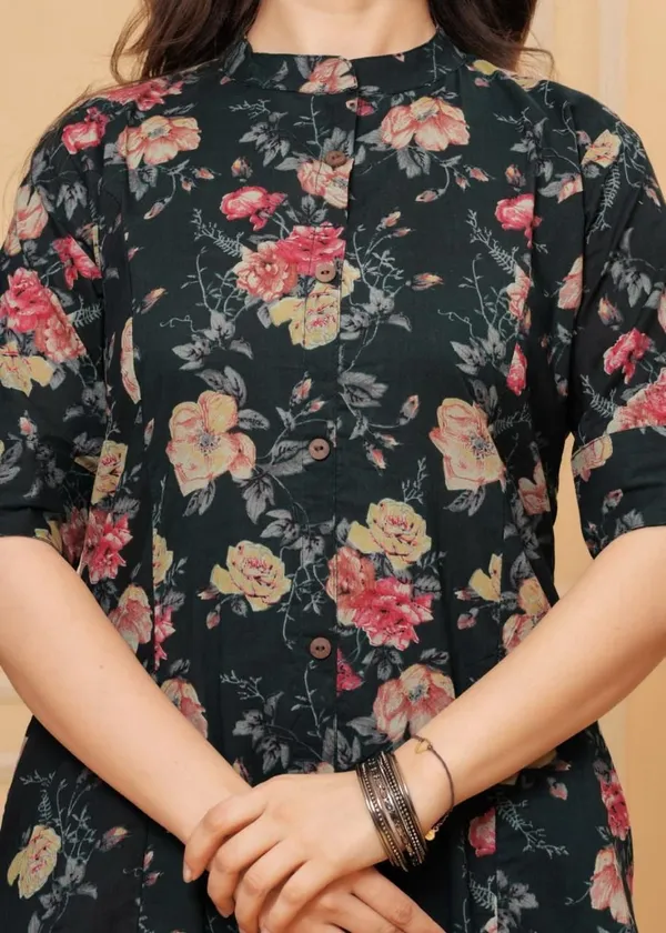 Women's_Green_Floral_Print_Cotton_A-Line_Kurta_Set_with_Collar_Neck,_Pocket_in_Kurta