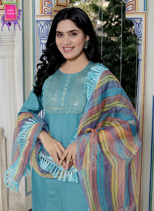 Rama_Green_Makhan_Malai_Roman_Silk_Embroidered_Kurta_Set_For_Women