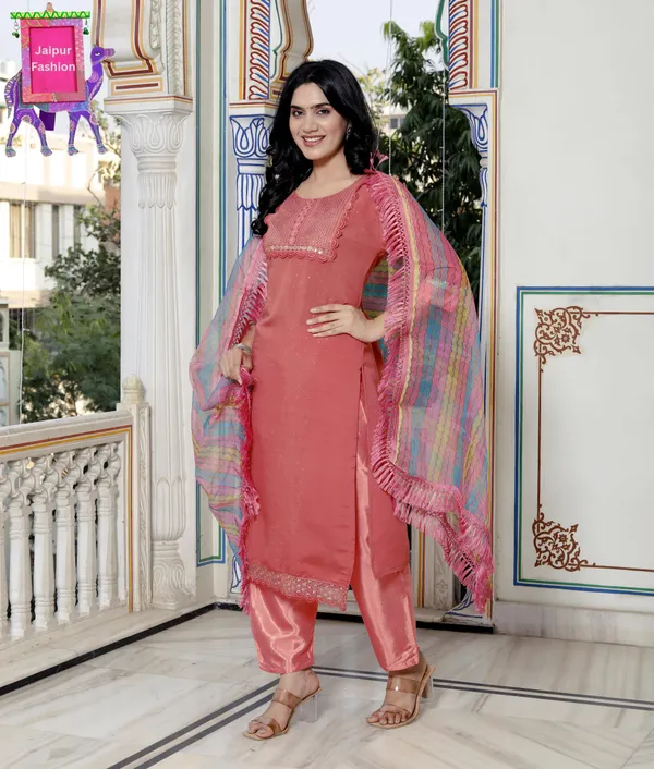 Peach_Makhan_Malai_Roman_Silk_Embroidered_Kurta_Set_For_Women