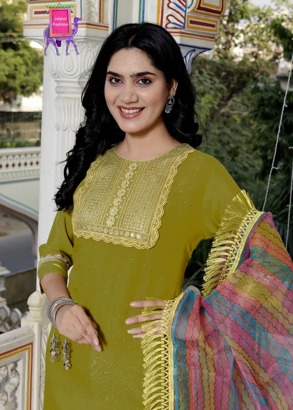 Neon_Makhan_Malai_Roman_Silk_Neon_Embroidered_Kurta_Set_For_Women