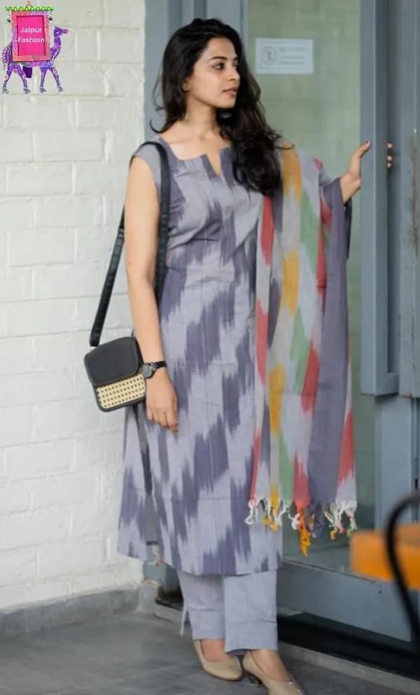 Grey_South_Special_Cotton_Ethnic_Wear_Kurta_Set_For_Women