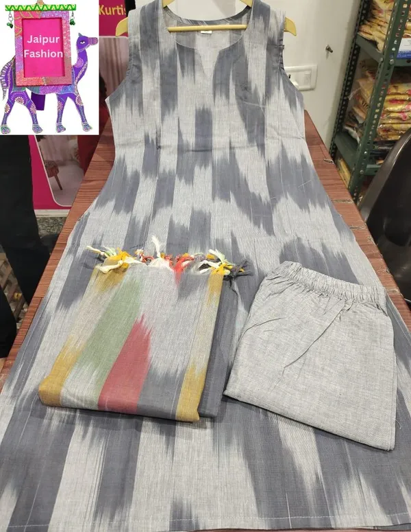 Grey_South_Special_Cotton_Ethnic_Wear_Kurta_Set_For_Women
