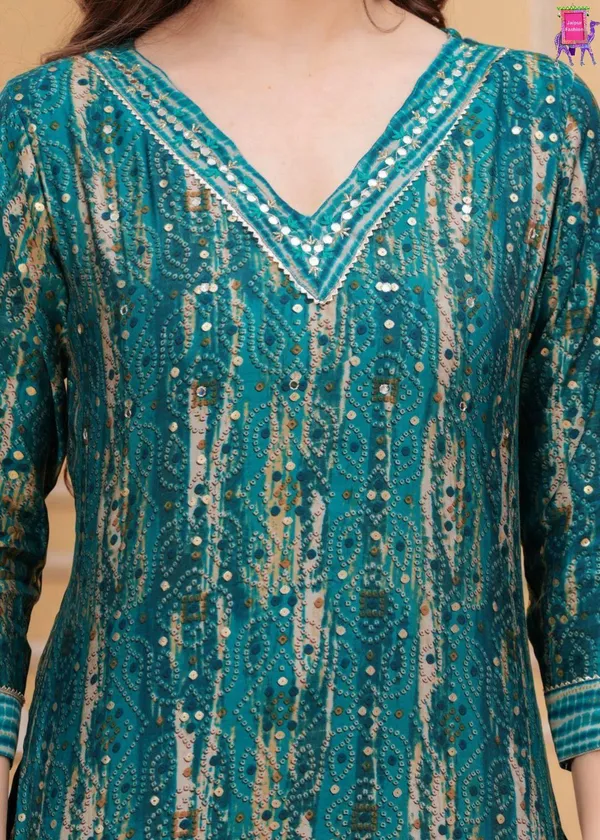 Green_Maslin_Pattern_Print_Festive_Kurta_Set_For_Women