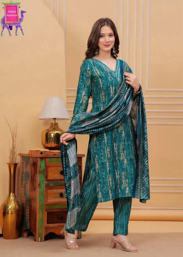 Green_Maslin_Pattern_Print_Festive_Kurta_Set_For_Women