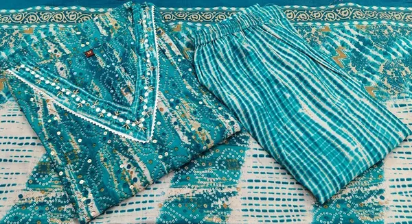 Green_Maslin_Pattern_Print_Festive_Kurta_Set_For_Women