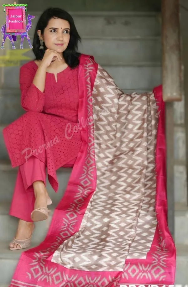 Rani_Pink_Schiffli_Embroidered_Kurta_Set_With_Cotton_Lining_For_Women